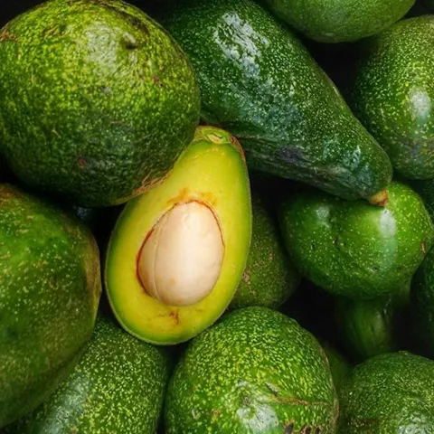 Goudgewas Avocado